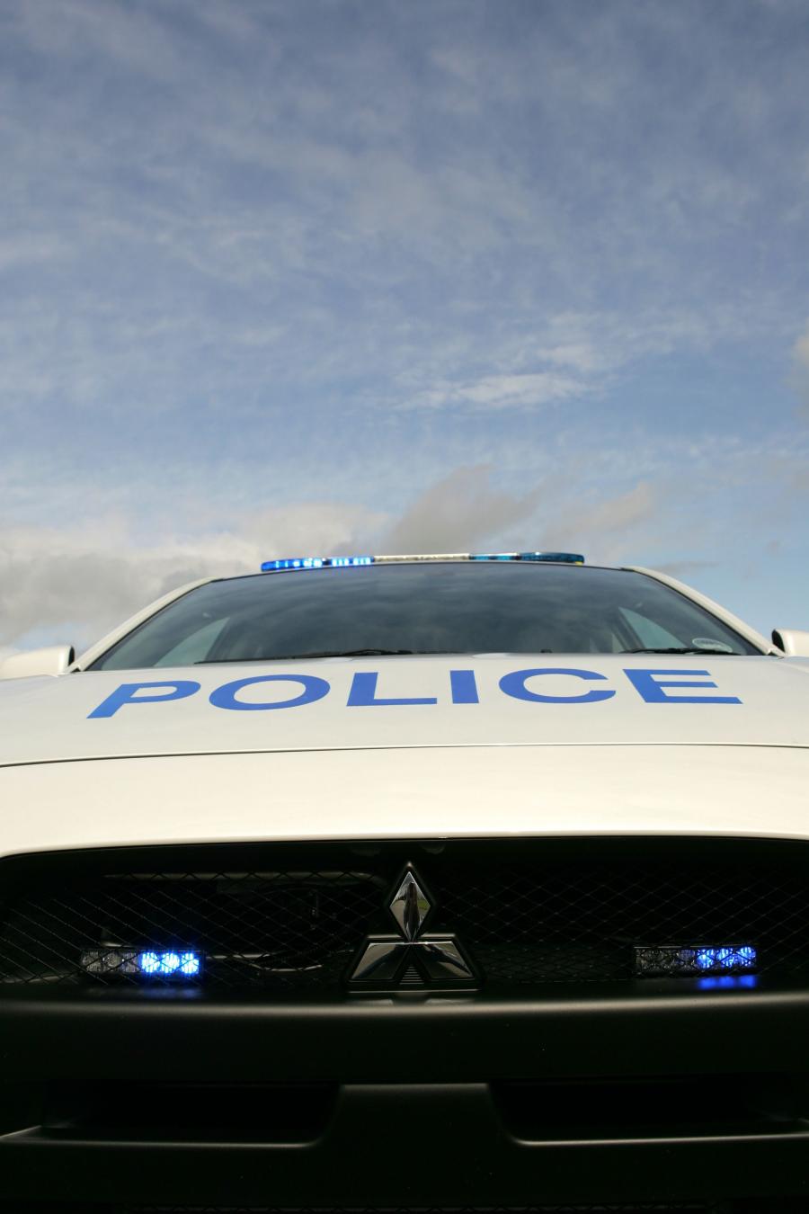  Mitsubishi Lancer Evolution X UK Police Car 2009 года  (фото 9 из 19)